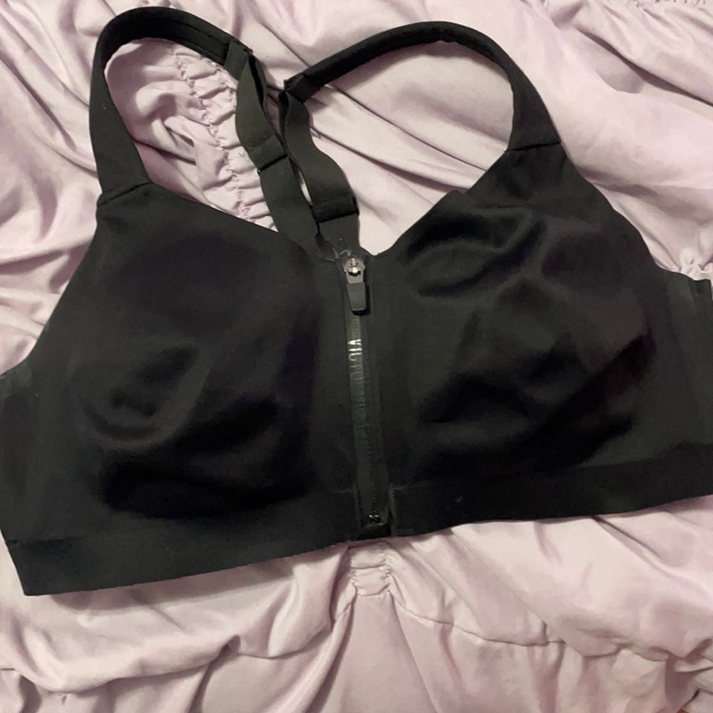Victoria sport compression bra
